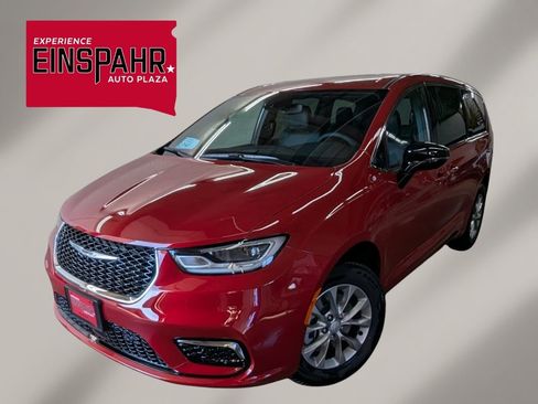 New 2026 Chrysler Pacifica Select image 1