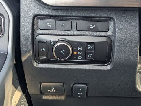 Used 2024 Ford F250 Lariat w/ Chrome Package image 23