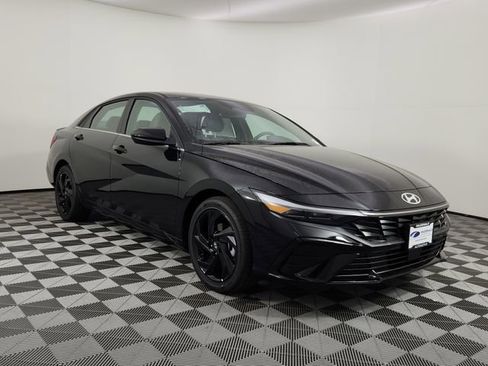 New 2026 Hyundai Elantra SEL Sport image 6