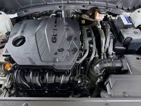 Certified 2022 Hyundai Santa Cruz SE w/ Cargo Package FWD image 31