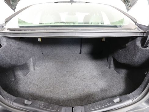 Used 2019 Ford Fusion SE FWD image 18