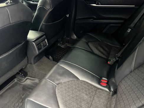 Used 2021 Toyota Camry XSE w/ Navigation Upgrade Package image 9