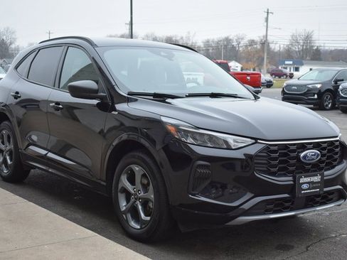 Used 2023 Ford Escape ST-Line image 7