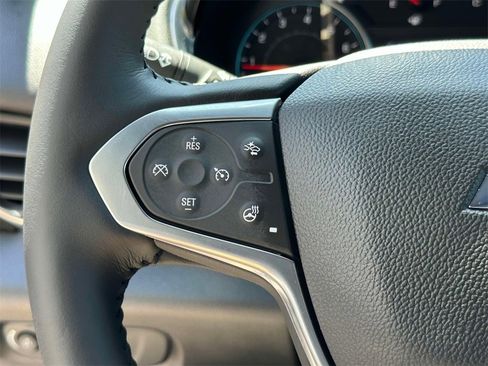 Used 2022 Chevrolet Traverse RS w/ LPO, Floor Liner Package image 32