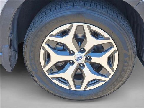 Used 2019 Subaru Forester Premium AWD/4WD image 26