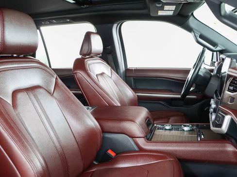 Used 2024 Ford Expedition Max Limited image 29