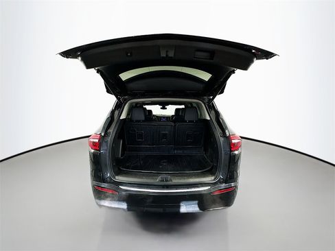 Used 2021 Buick Enclave Avenir w/ Avenir Technology Package image 28