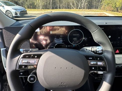 New 2026 Hyundai Ioniq 5 SE image 15