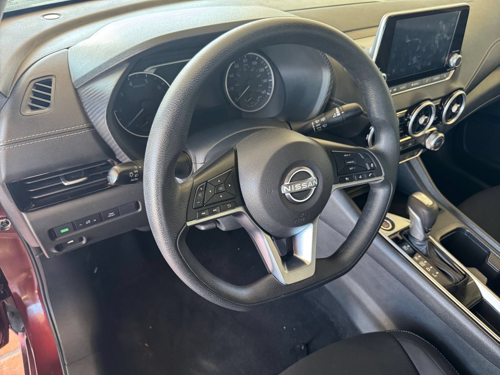 Used 2025 Nissan Sentra SV FWD image 24