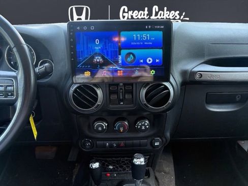 Used 2017 Jeep Wrangler Unlimited Sport w/ Quick Order Package 24S AWD/4WD image 9