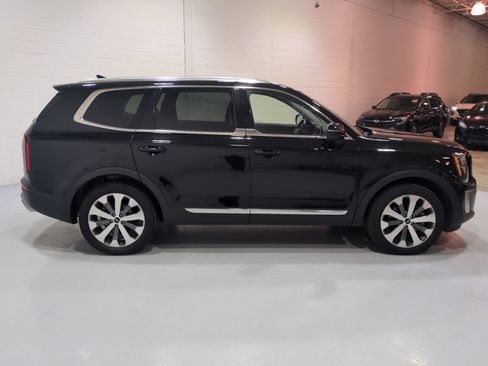 Certified 2022 Kia Telluride EX w/ EX Premium Package FWD image 2