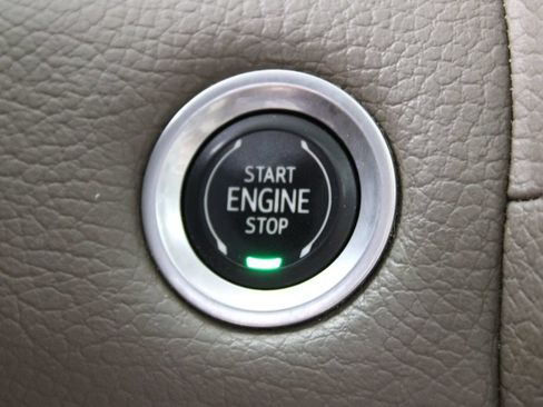 Used 2021 GMC Yukon Denali AWD/4WD image 12