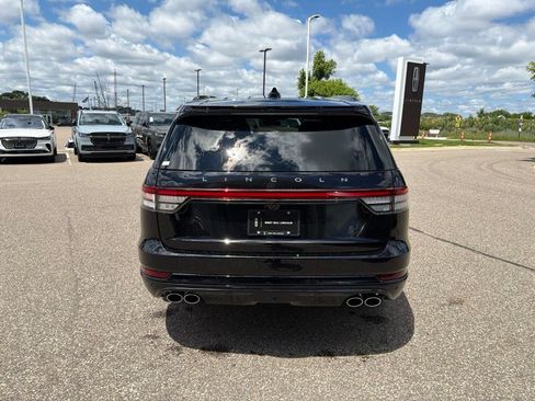 New 2026 Lincoln Aviator AWD image 31