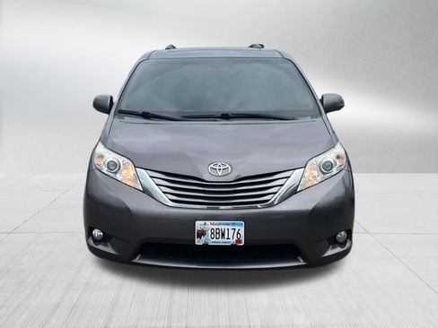 Used 2015 Toyota Sienna XLE w/ XLE Navigation Package AWD/4WD image 6