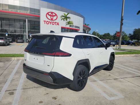 Certified 2026 Toyota RAV4 SE w/ Convenience Package AWD/4WD image 7