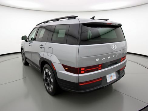 Used 2025 Hyundai Santa Fe SEL image 6