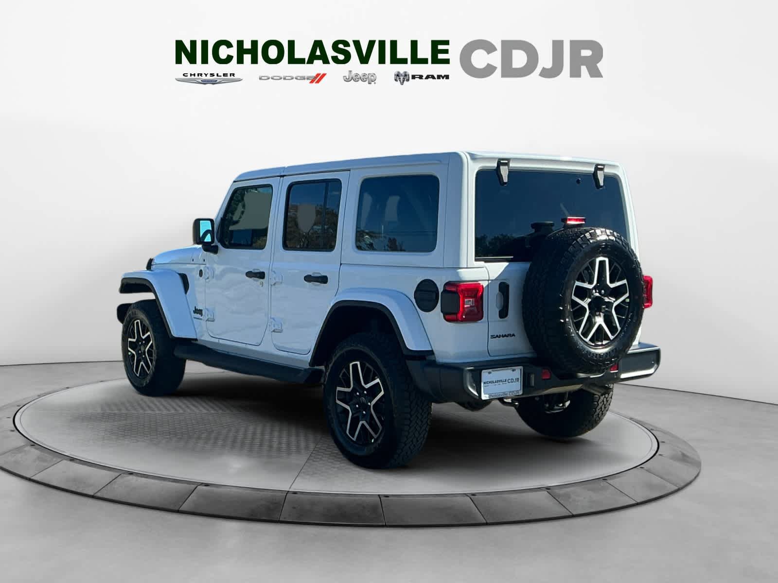 New 2027 Jeep Wrangler Unlimited Sahara AWD/4WD image 3