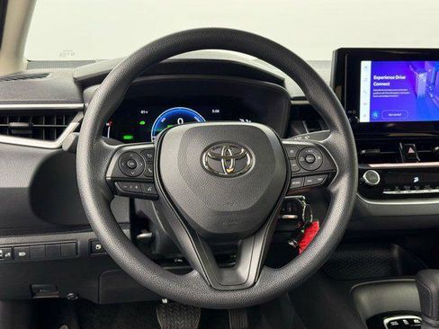 Certified 2026 Toyota Corolla LE image 30