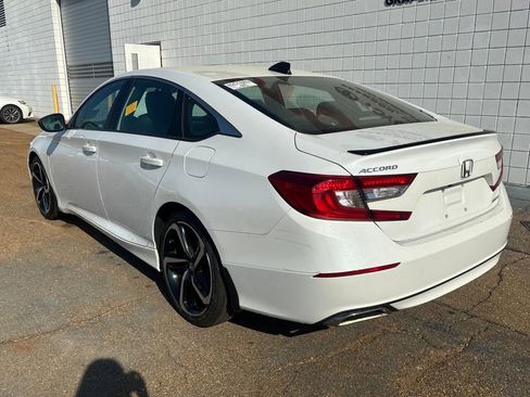 Used 2021 Honda Accord Sport image 6