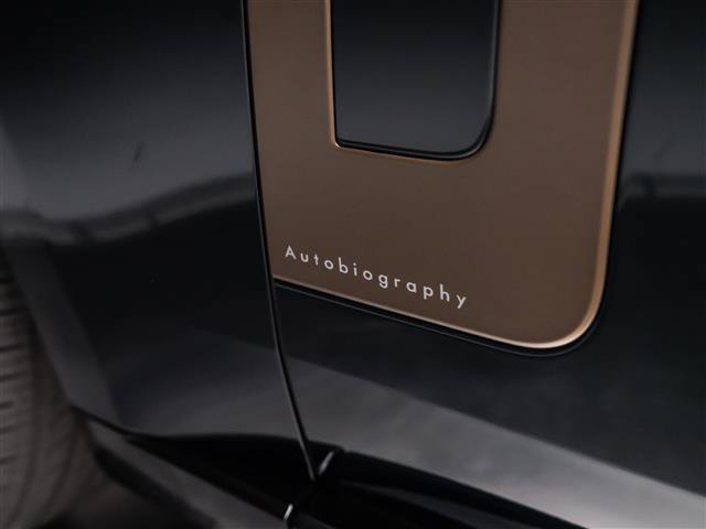 New 2026 Land Rover Range Rover Autobiography AWD/4WD image 14