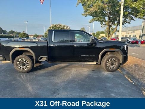 Used 2025 GMC Sierra 2500 Denali Ultimate AWD/4WD image 6