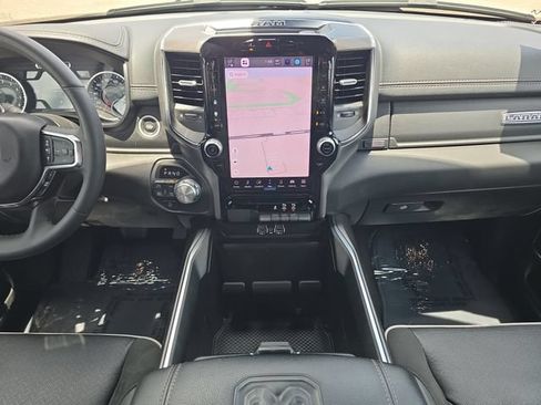 Used 2025 RAM 1500 Laramie AWD/4WD image 11