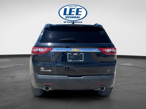 Used 2020 Chevrolet Traverse LT FWD image 4
