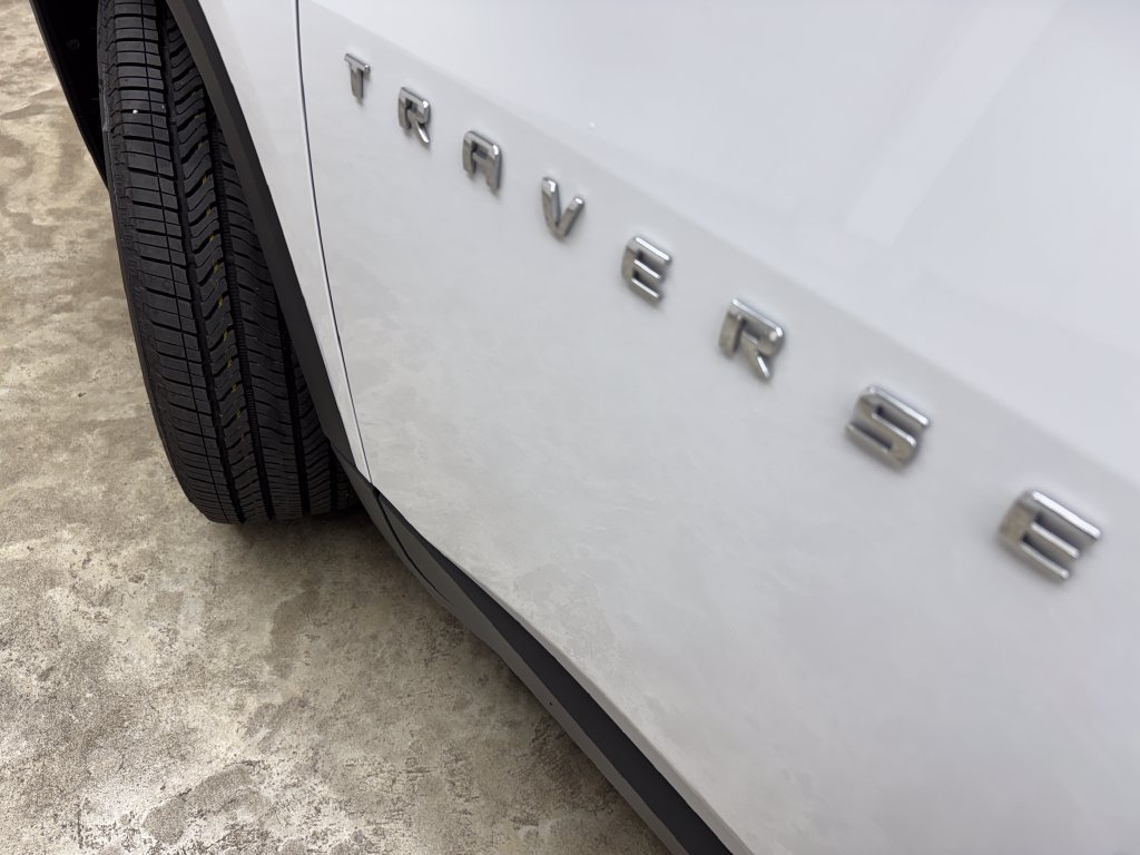 Used 2023 Chevrolet Traverse LT AWD/4WD image 33