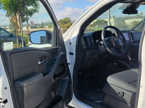 Used 2023 Nissan Frontier SV w/ Midnight Edition Package image 37