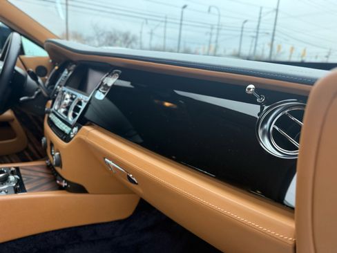 Used 2015 Rolls-Royce Wraith image 45