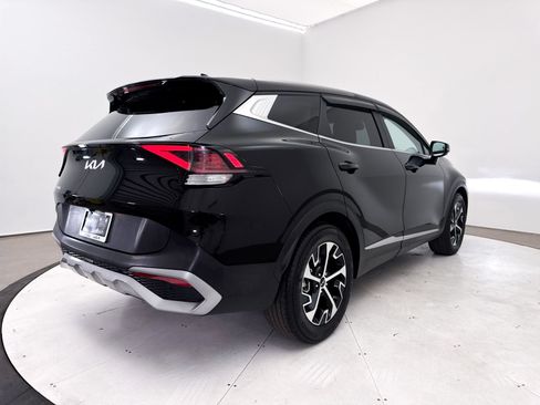 Certified 2023 Kia Sportage EX FWD image 18