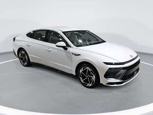 New 2026 Hyundai Sonata SEL AWD/4WD image 3