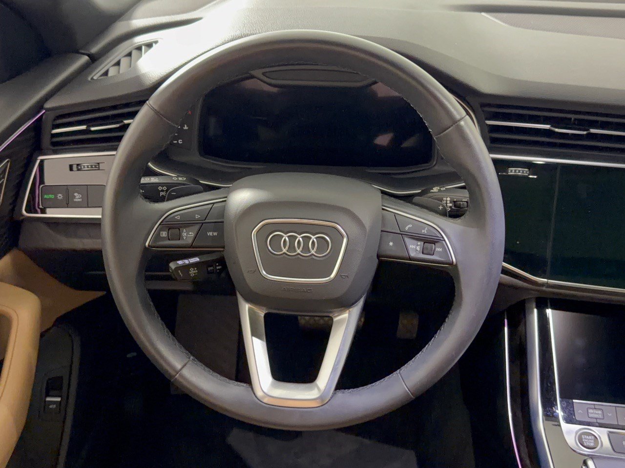 Used 2022 Audi Q8 Premium Plus AWD/4WD image 10