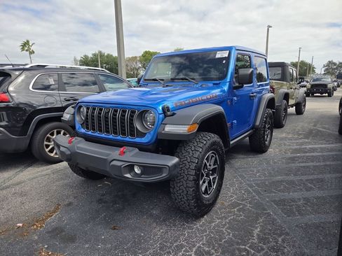 Used 2025 Jeep Wrangler Rubicon w/ Safety Group image 4