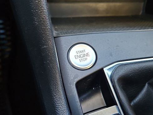 Used 2022 Volkswagen Taos SE image 20