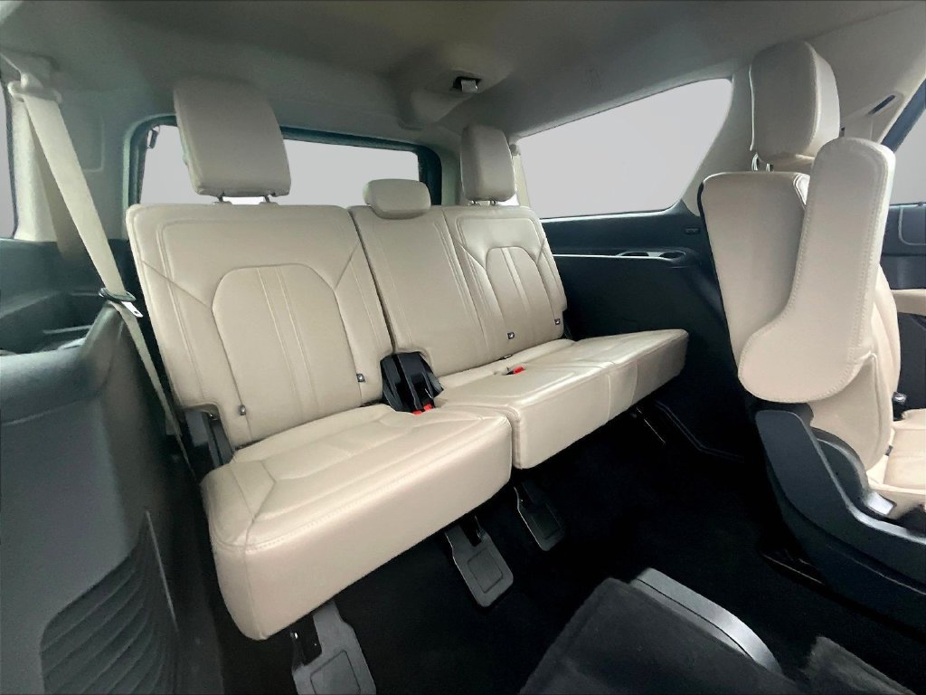 Used 2024 Ford Expedition Max Limited AWD/4WD image 27