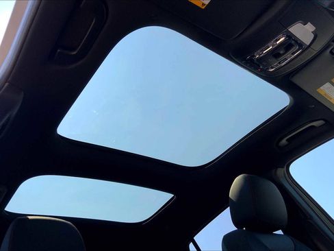 New 2026 Mercedes-Benz GLA 250 4MATIC image 11