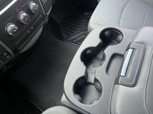 Used 2017 RAM 1500 Express image 23