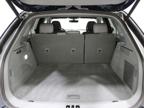 Used 2019 Lincoln Nautilus Reserve w/ Driver Assistance Package image 27