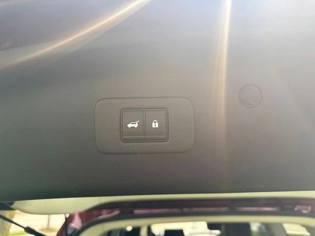 Used 2024 Nissan Armada Platinum w/ Cargo Package AWD/4WD image 12