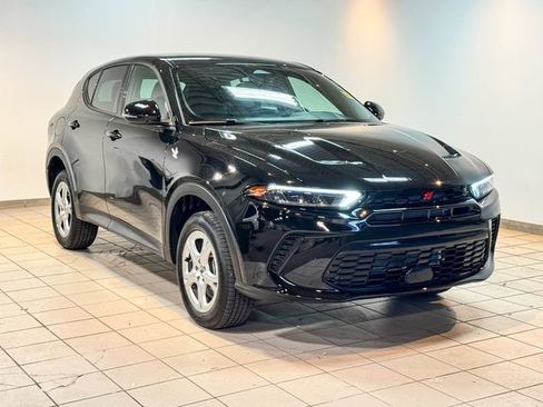 Used 2024 Dodge Hornet GT image 3