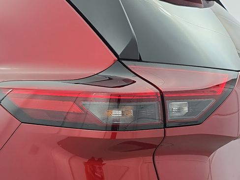 New 2026 Nissan Rogue SV FWD image 33