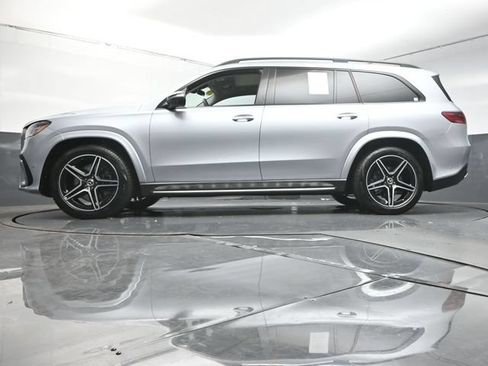 Used 2026 Mercedes-Benz GLS 450 4MATIC image 38
