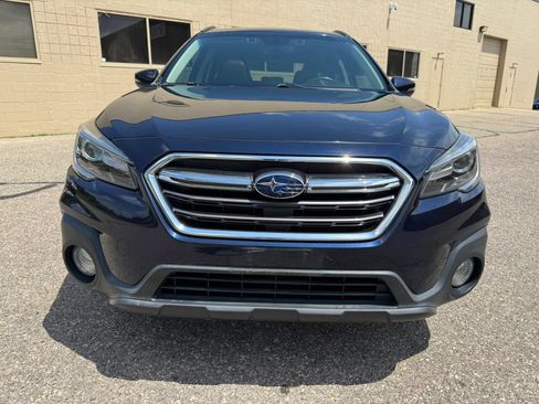 Used 2018 Subaru Outback 2.5i Touring w/ Protection Package #1 AWD/4WD image 2