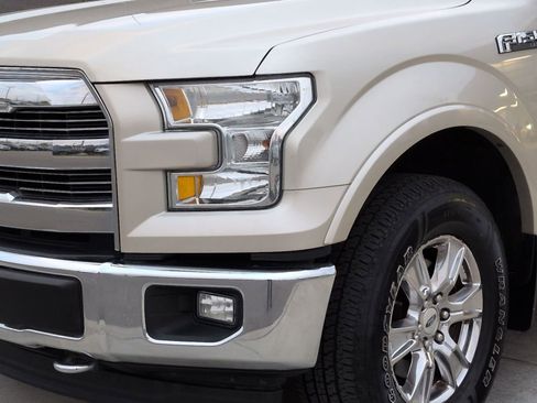 Used 2017 Ford F150 Lariat w/ Equipment Group 501A Mid image 13