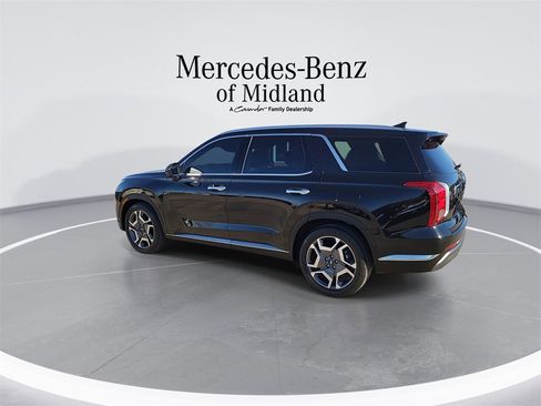 Used 2024 Hyundai Palisade Limited image 6