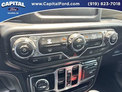 Used 2020 Jeep Gladiator Sport w/ Quick Order Package 24S AWD/4WD image 29