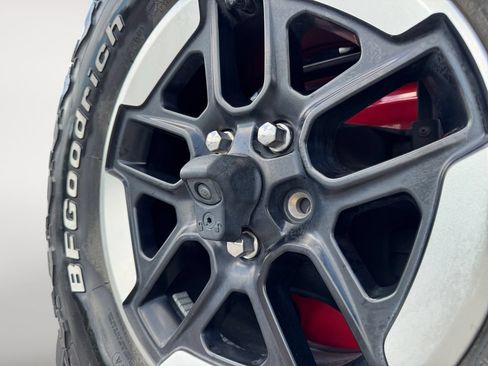 Used 2020 Jeep Wrangler Unlimited Rubicon w/ Steel Bumper Group AWD/4WD image 6