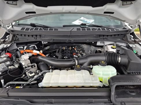 Used 2025 Ford F150 Platinum w/ Equipment Group 703A Plus AWD/4WD image 34
