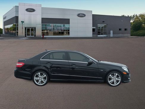 Used 2012 Mercedes-Benz E 350 4MATIC Sedan image 11